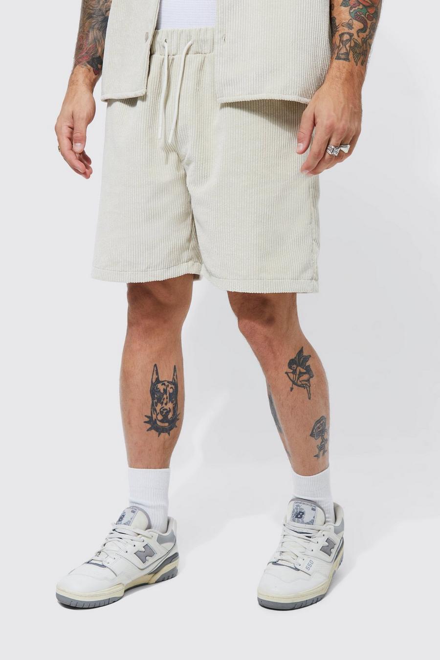 Slim-Fit Cord-Shorts mit elastischem Bund, Ecru