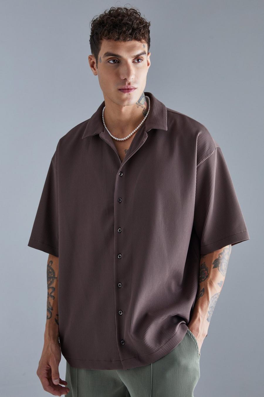 Camisa oversize plisada de manga corta, Brown