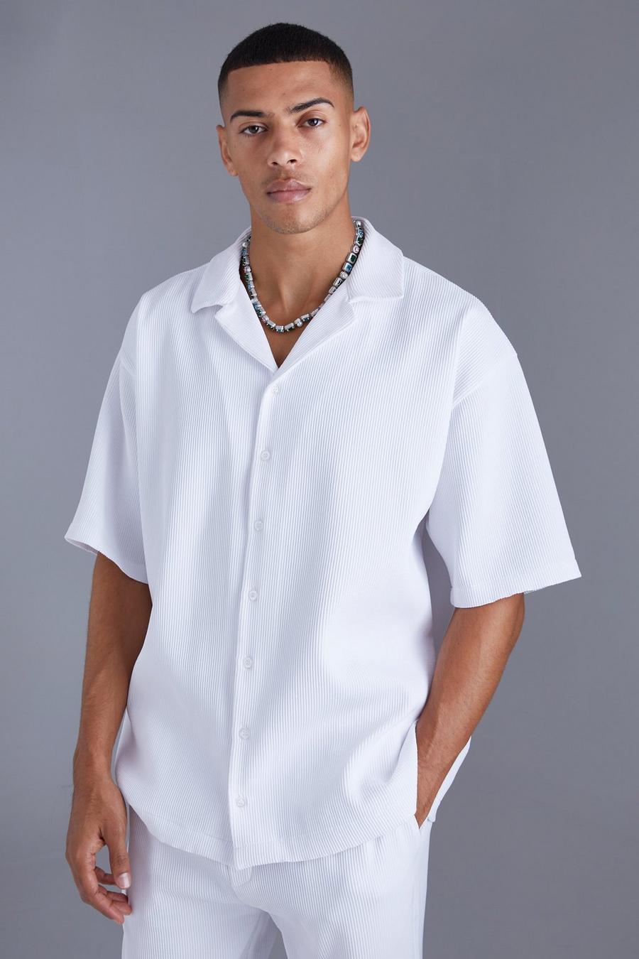 White Oversized Geplooid Overhemd Met Korte Mouwen En Revers Kraag