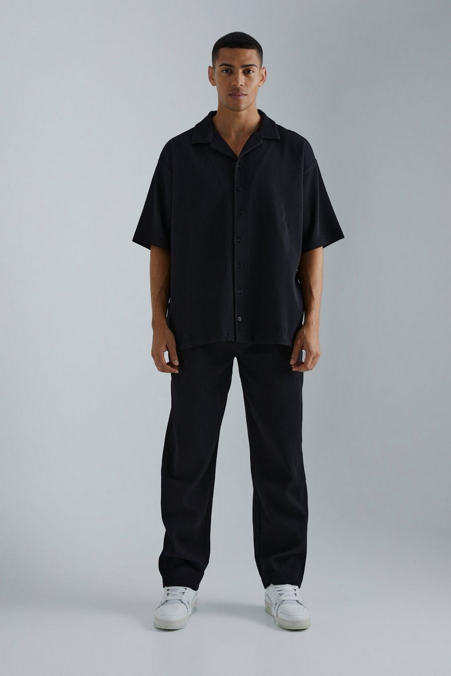 Black Oversized Geplooid Overhemd Met Korte Mouwen En Broek Met Rechte Pijpen