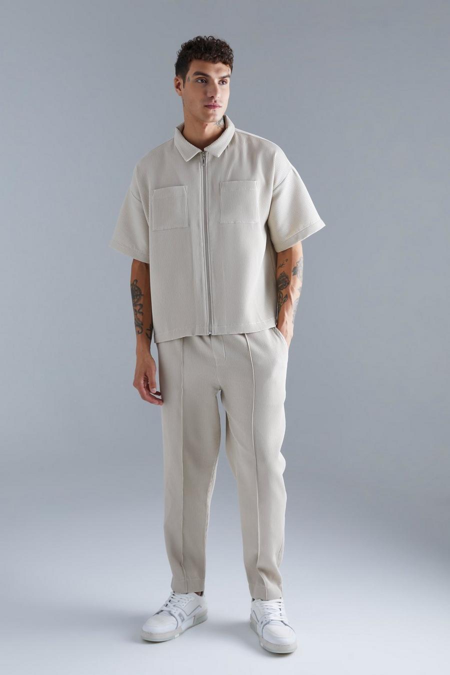 Grey Geplooid Overhemd Met Korte Mouwen En Elastische Broek Met Biezen Set