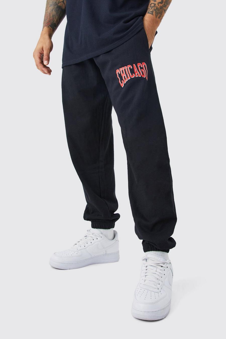 Pantalón deportivo oversize con estampado universitario de Chicago, Black image number 1