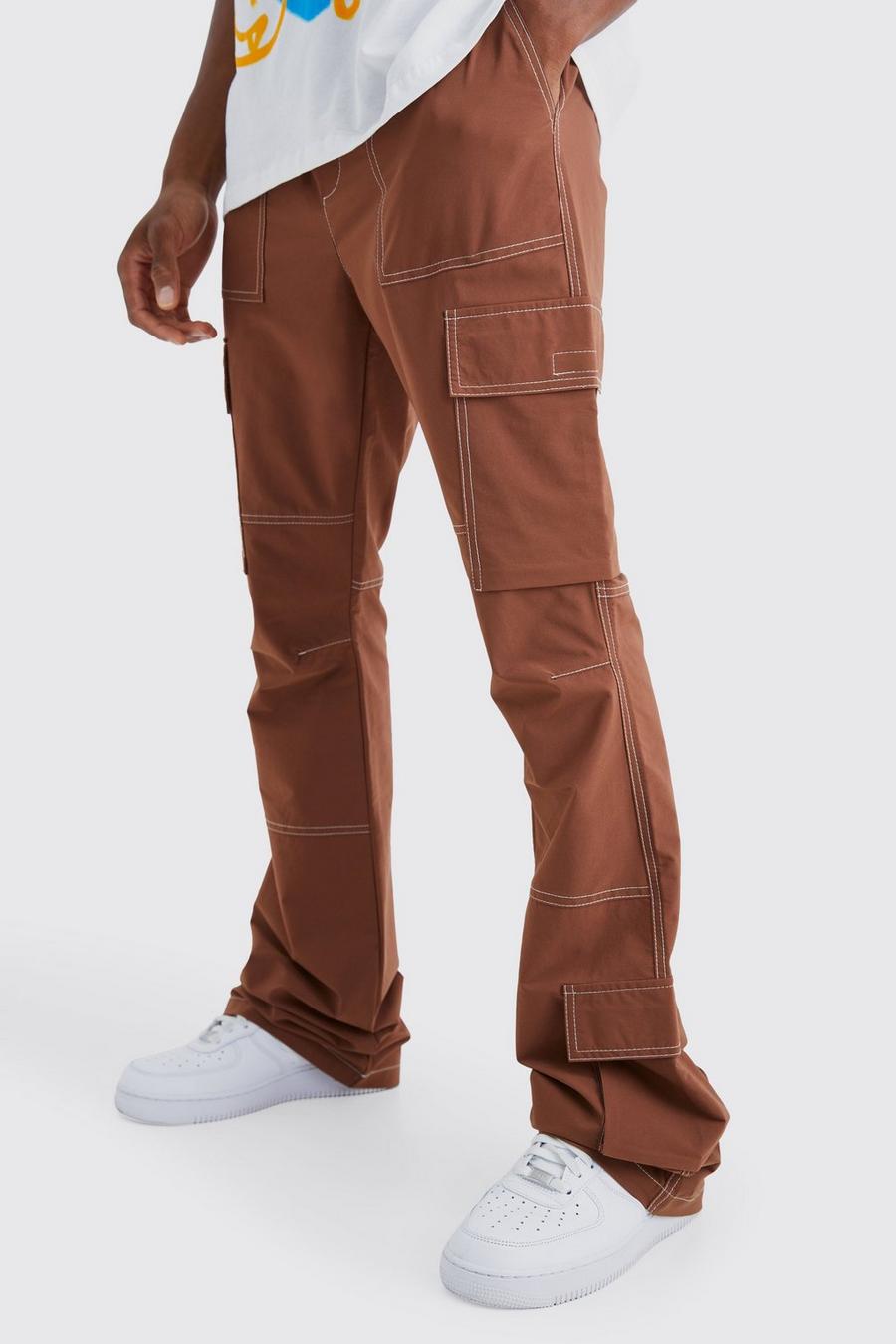 Chocolate Slim Fit Flared Cargo Broek Met Contrasterende Stiksels, Elastische Taille