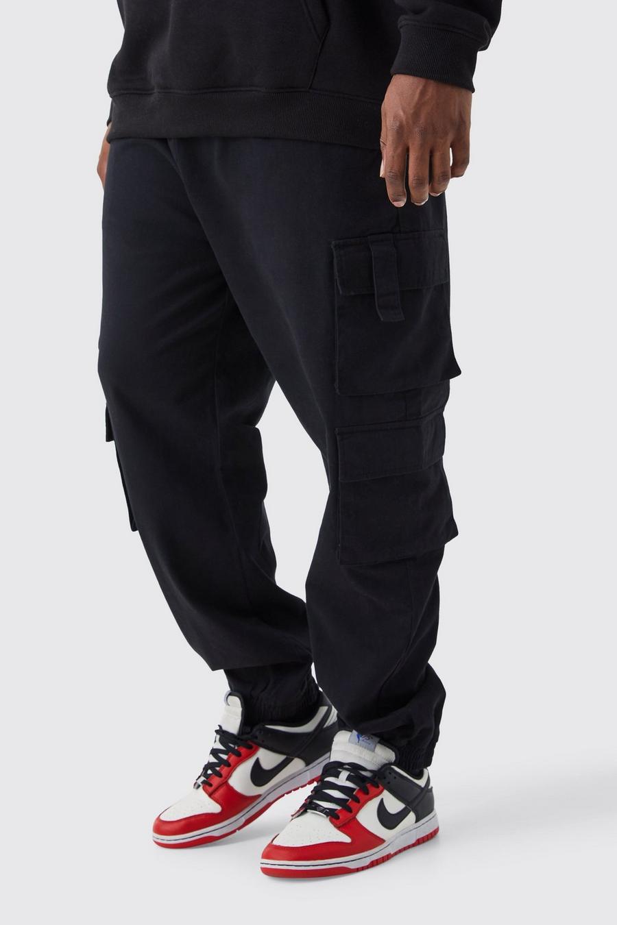 Pantalón deportivo Plus ajustado con cintura elástica y bolsillos cargo, Black