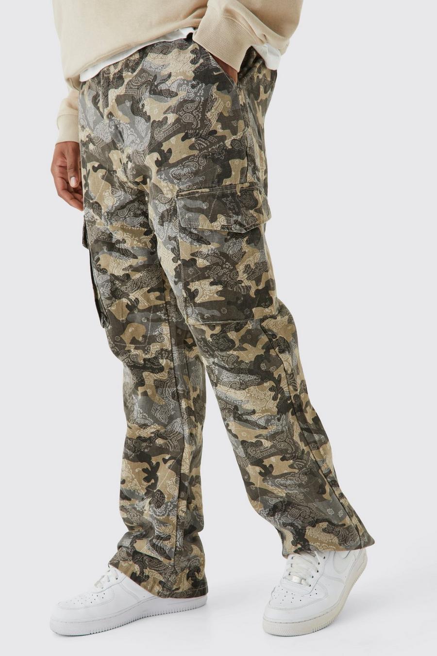 Pantaloni Cargo Plus Size a zampa Slim Fit in fantasia militare con inserti in fantasia a bandana, Light grey