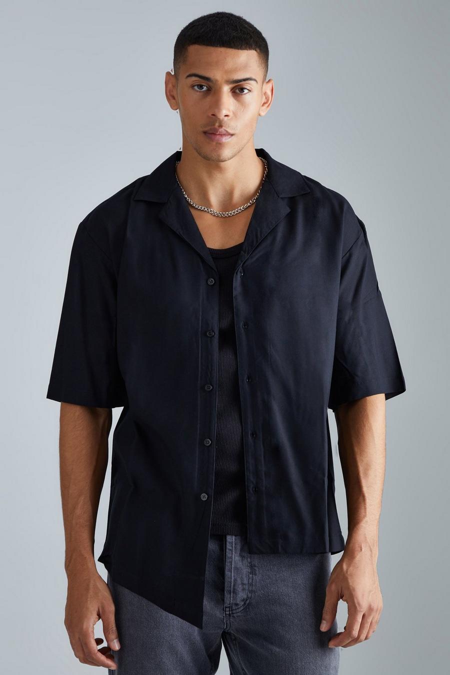 Black Overhemd Met Korte Mouwen En Asymmetrische Zoom