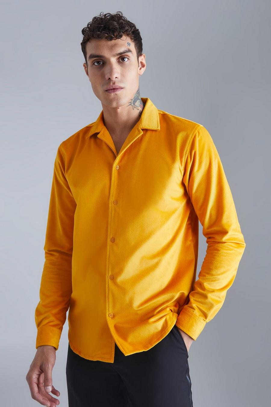 Gold Långärmad skjorta i velour med bowlingkrage image number 1