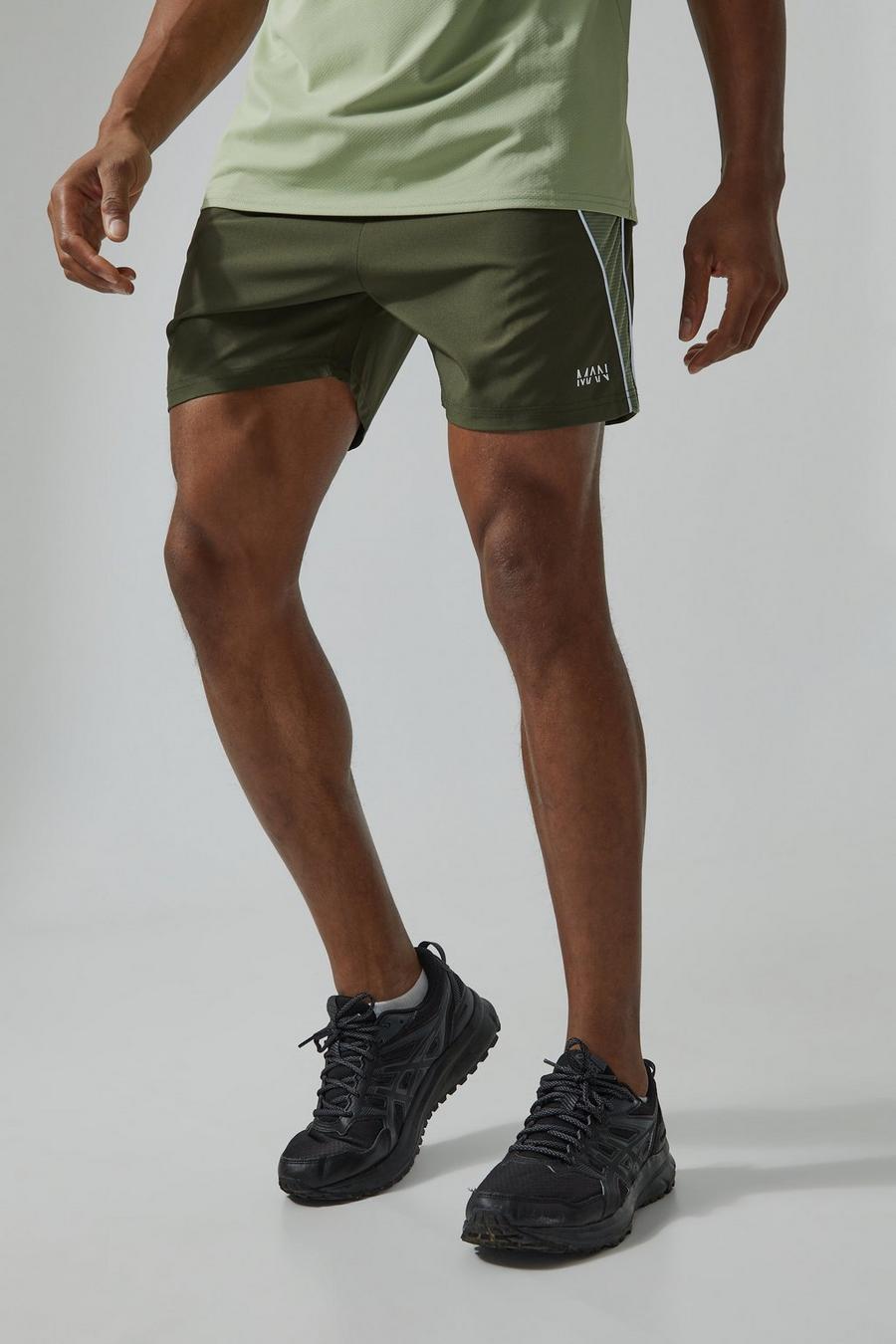 Khaki MAN Active Shorts i mesh med blockfärger och struktur