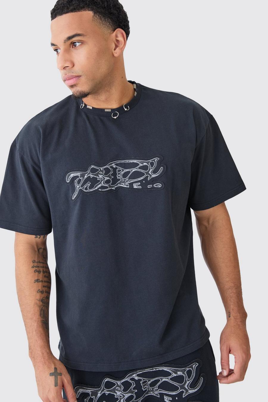 Black Oversized Heavy Interlock Distressed Applique T-shirt image number 1