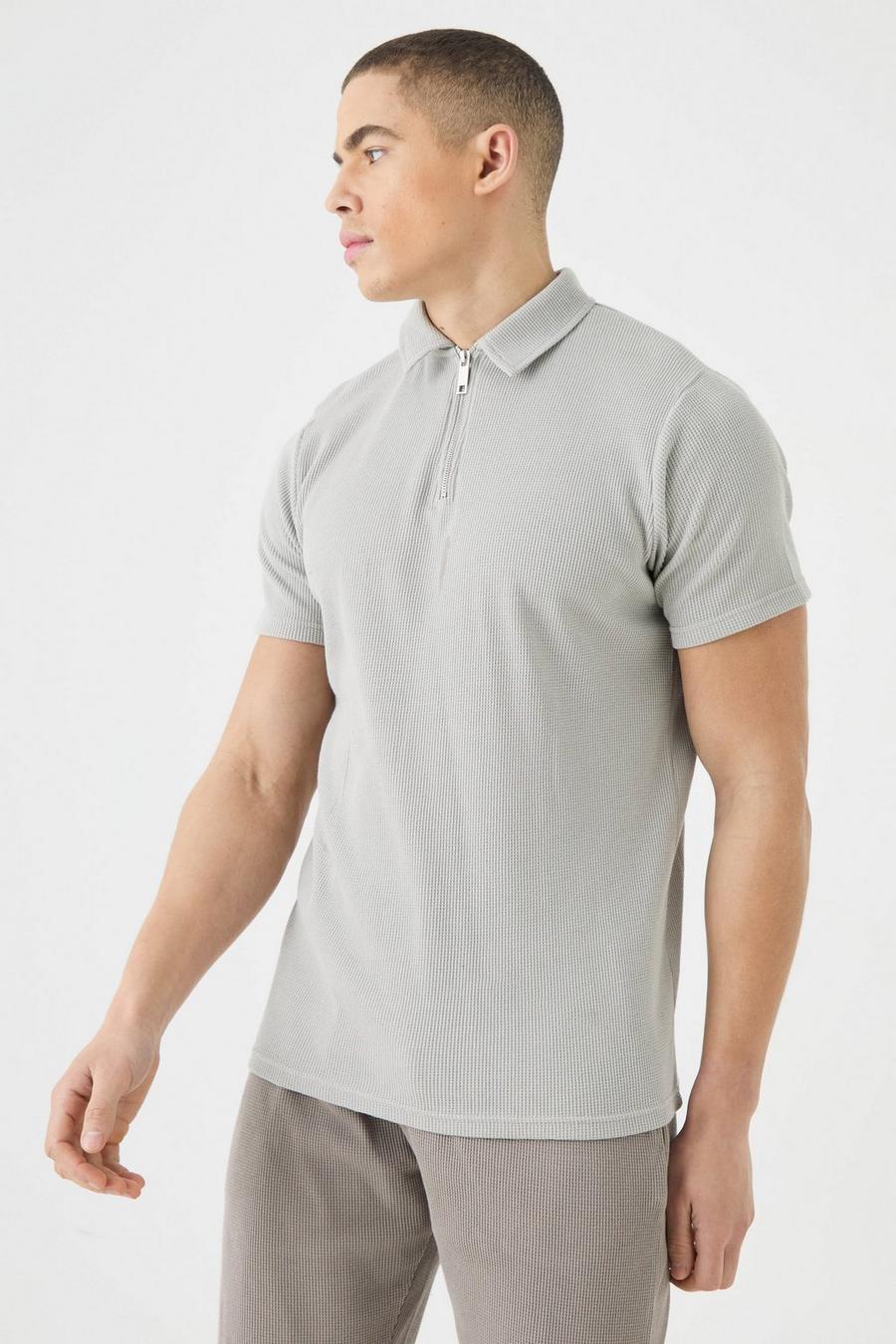 Slim-Fit Poloshirt in Waffeloptik mit 1/4 Reißverschluss, Light grey