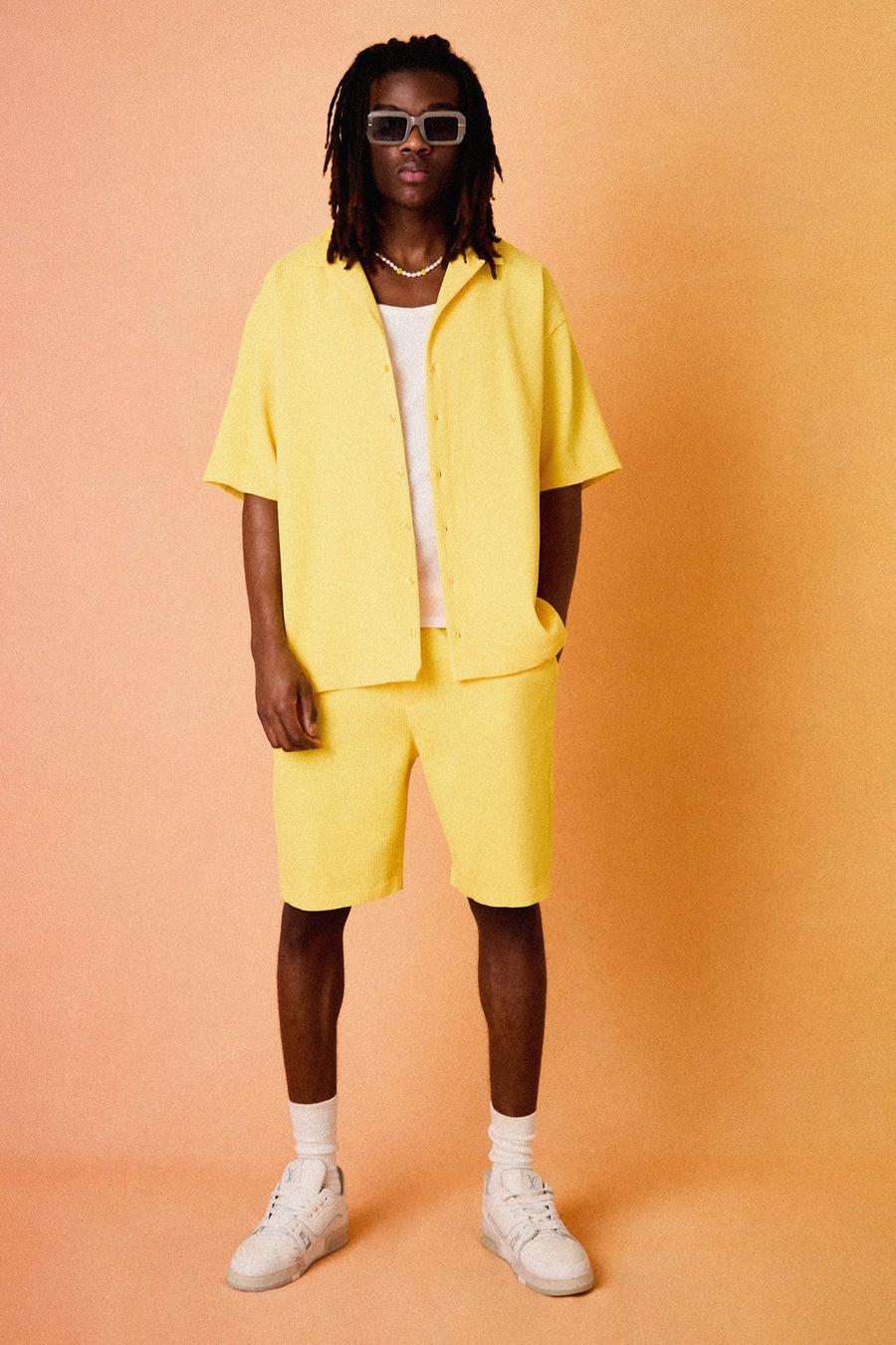 Pantalón corto y camisa oversize plisada, Yellow