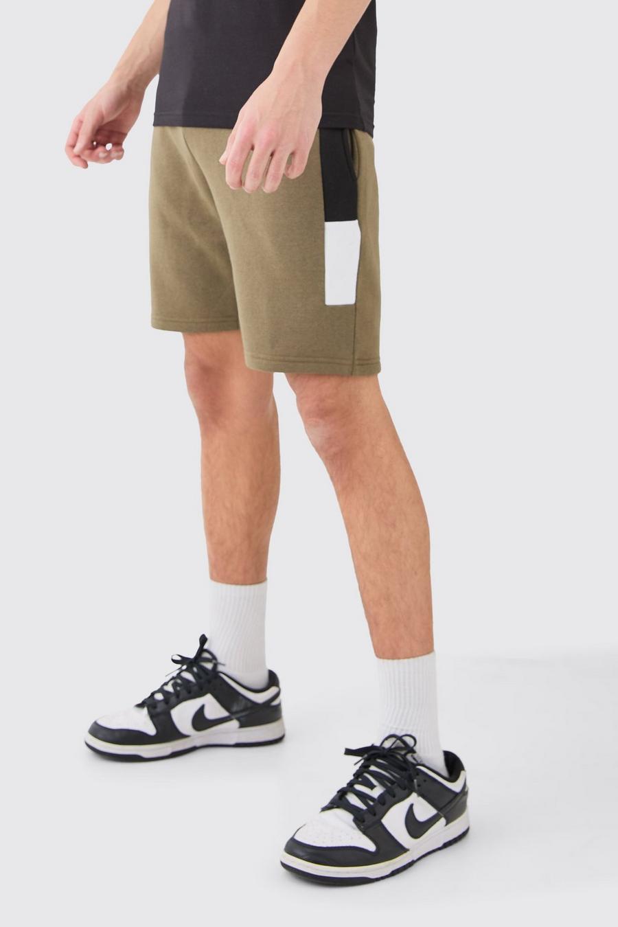 Pantaloncini Slim Fit a blocchi di colore con firma Man, Olive