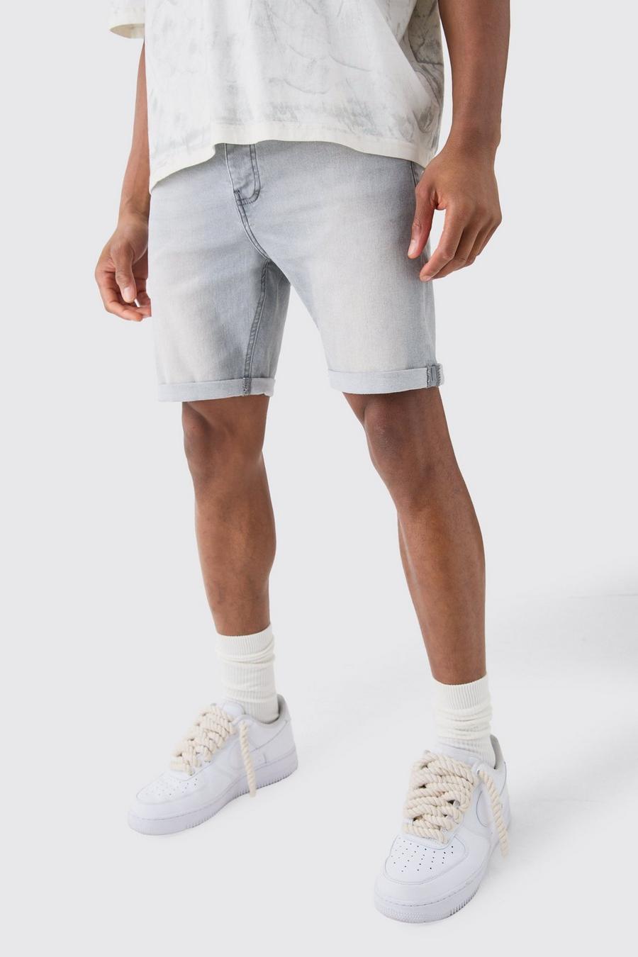 Pantalones cortos vaqueros pitillo elásticos en gris claro, Light grey image number 1