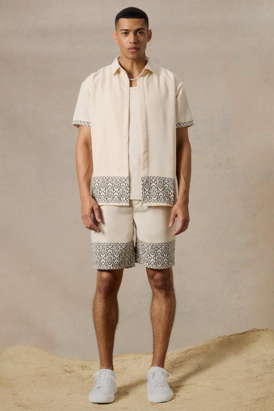 Ecru Oversized Zacht Keperstof Overhemd Met Print En Shorts