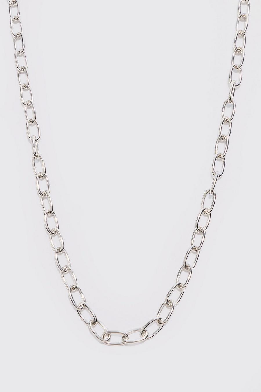 Clasp Detail Chain Necklace In Silver