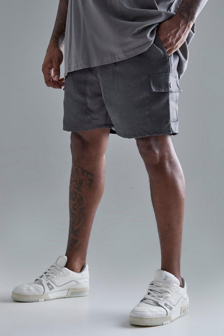 Plus Elasticated Waist Textured Cargo Short In Charcoal