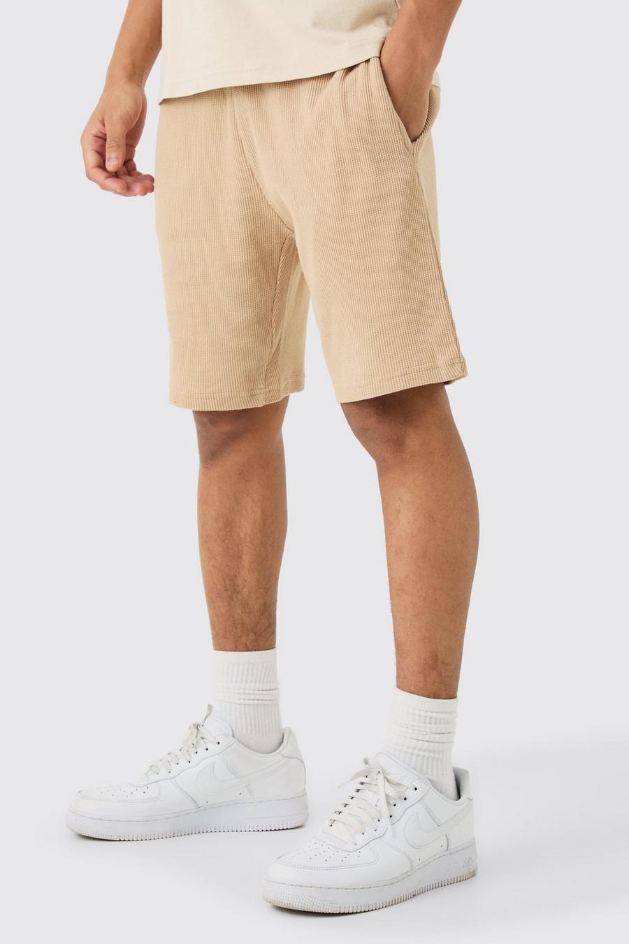 Mittellange Slim-Fit Shorts in Waffeloptik, Stone