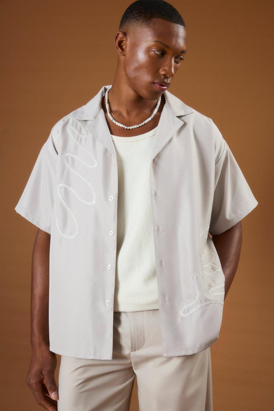 Camicia oversize in raso a maniche corte con monogramma, White