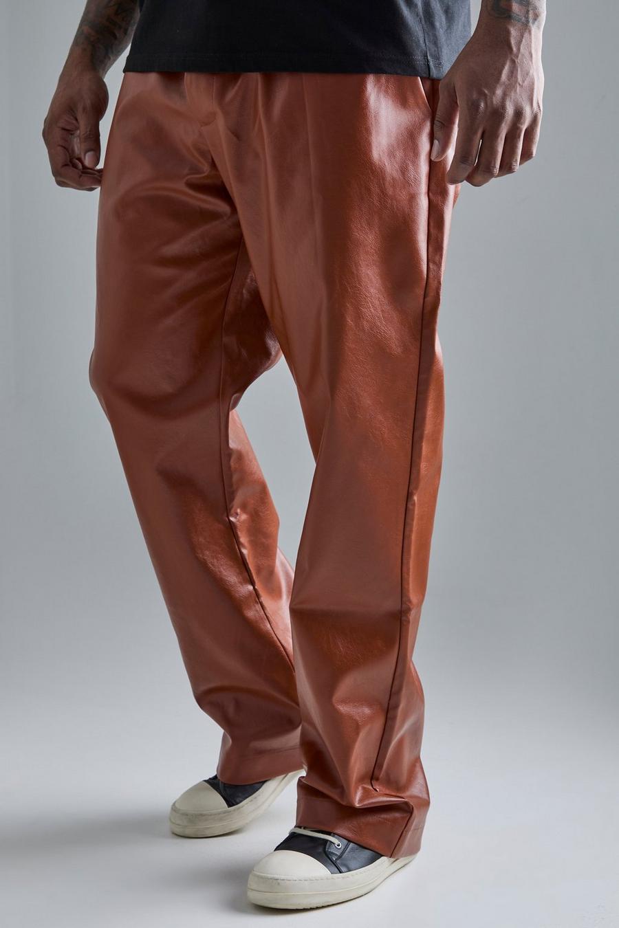 Pantalón Plus ajustado de campana y cuero sintético, Brown image number 1