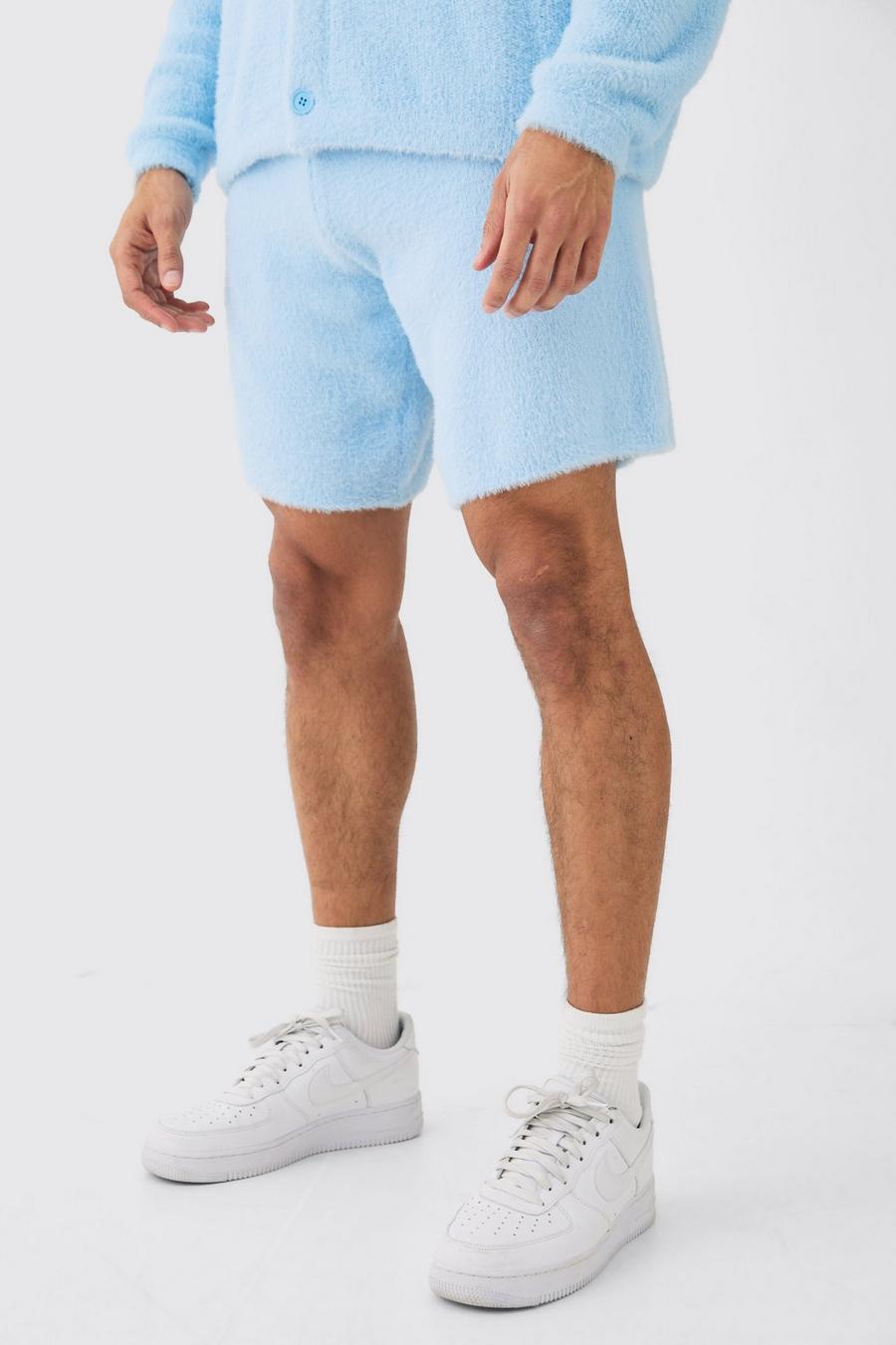 Lockere flauschige Shorts in Hellblau, Light blue