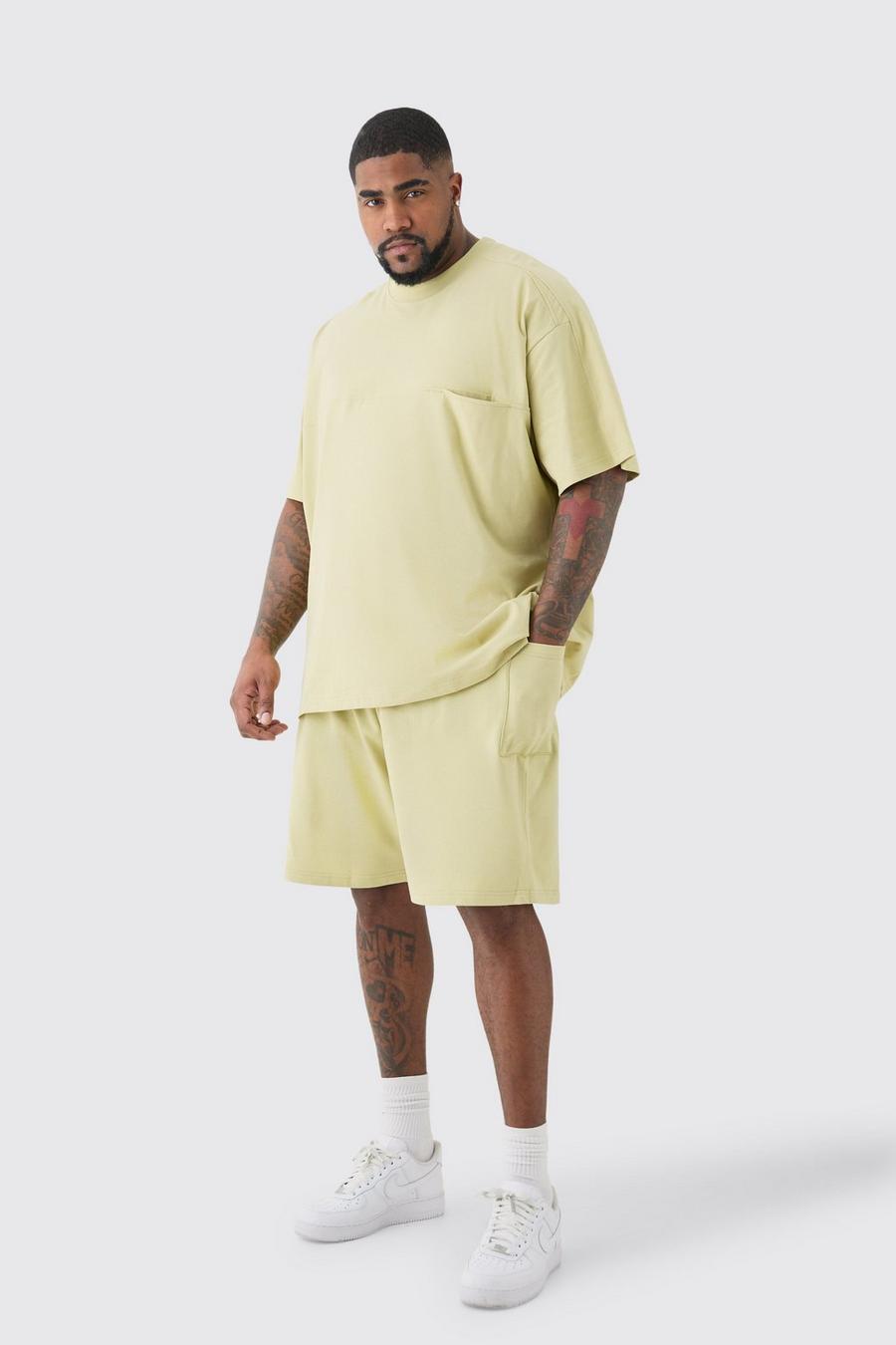 Set Plus Size T-shirt oversize con pannelli e girocollo esteso & pantaloncini Cargo, Light khaki