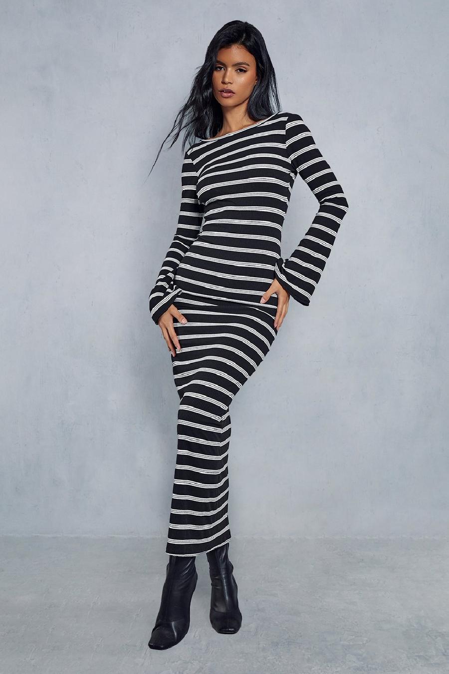 Black Striped Rib Scoop Back Flare Sleeve Maxi Dress image number 1