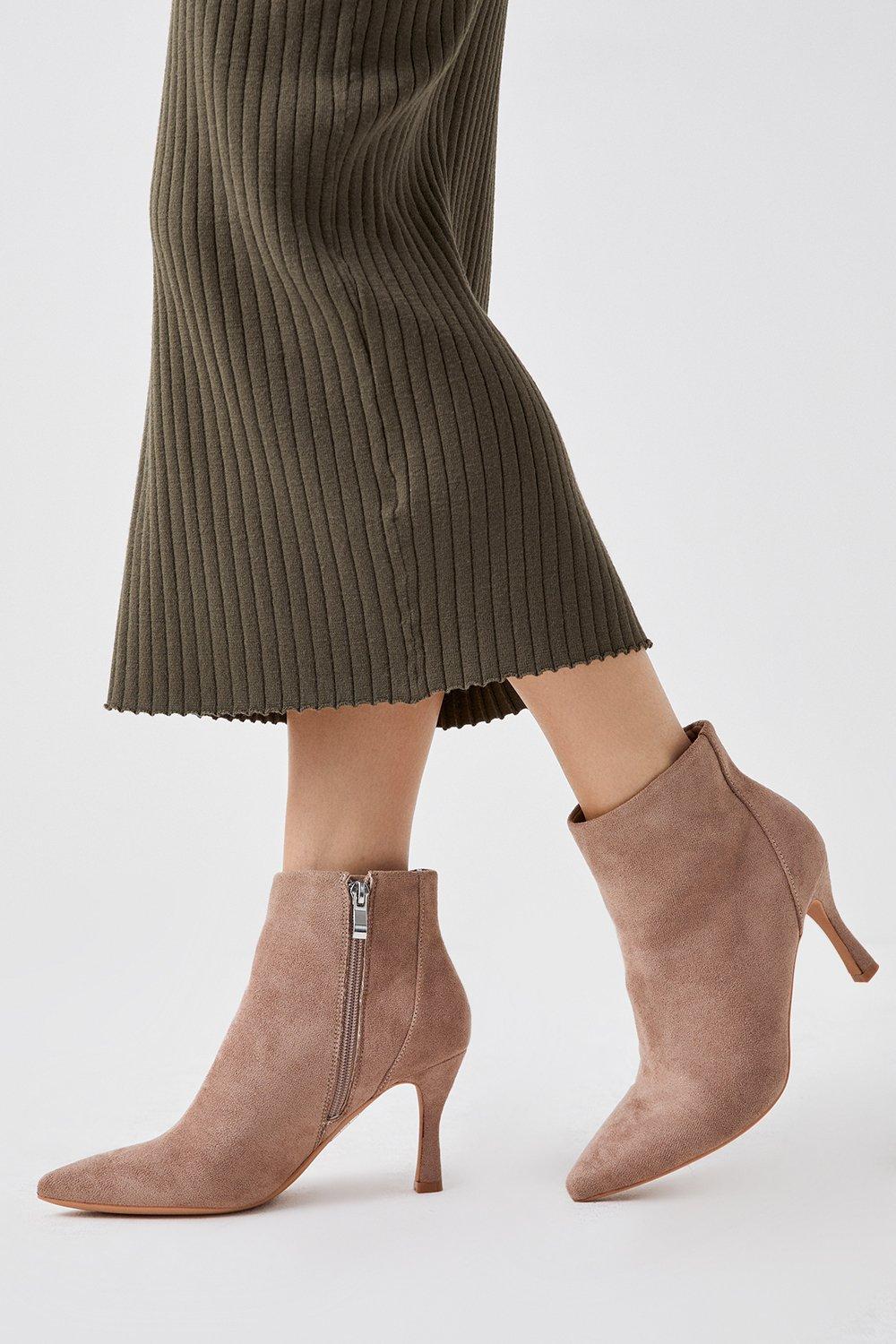 Women’s Principles: Ophelia Pointed Medium Heel Ankle Boots - taupe - 7