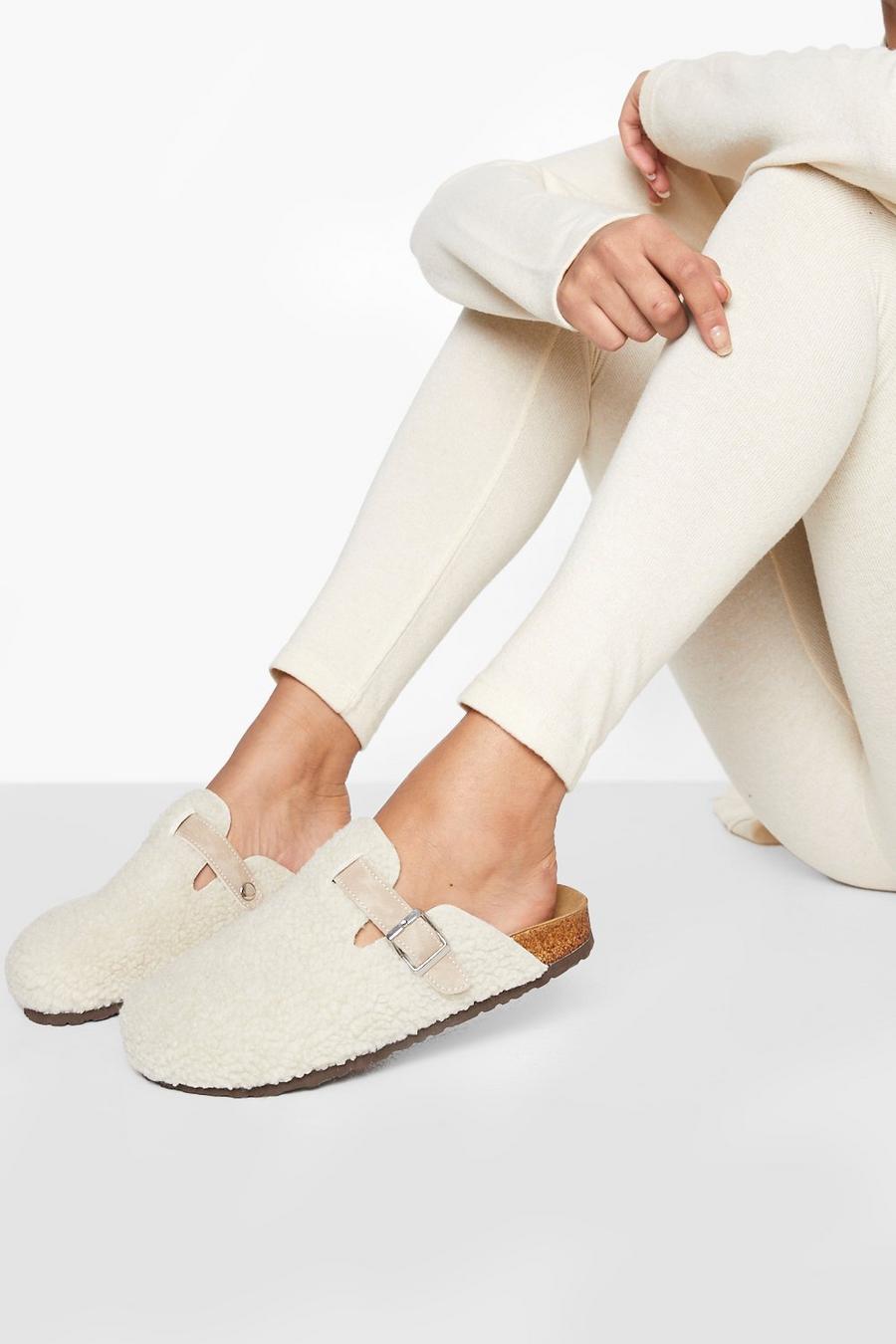 Chaussons style sabot en faux mouton, Natural image number 1