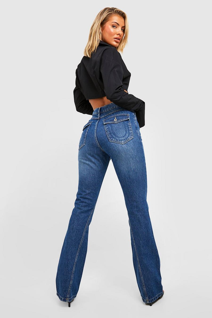 Jeans a zampa a vita media con cuciture attorcigliate e tasche Cargo, Vintage blue