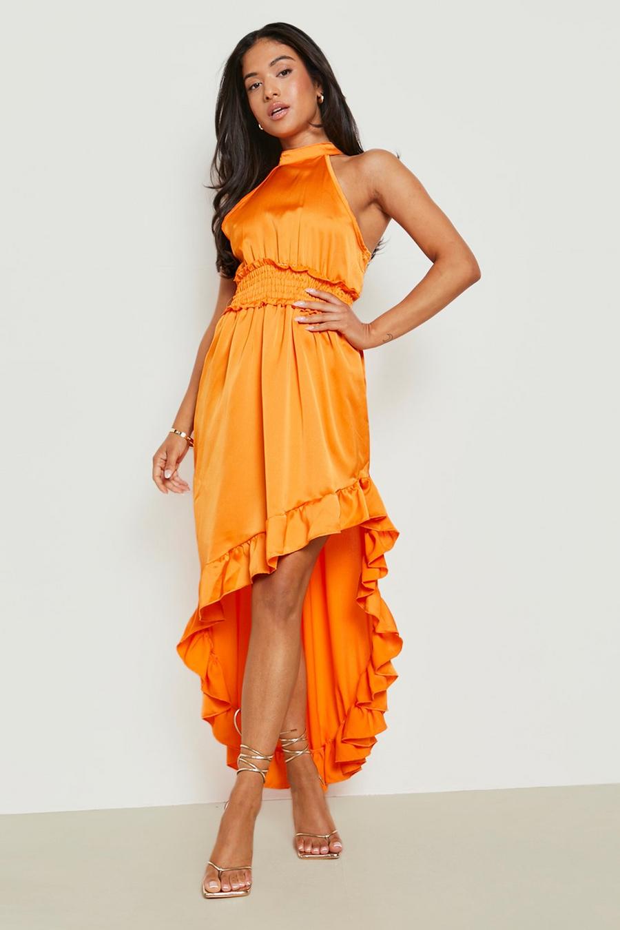 Vestito maxi Petite in raso increspato con fondo arricciato, Orange
