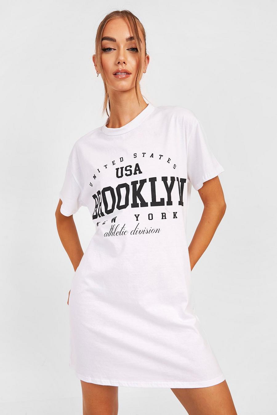 Vestito T-shirt oversize con stampa di slogan Brooklyn, White