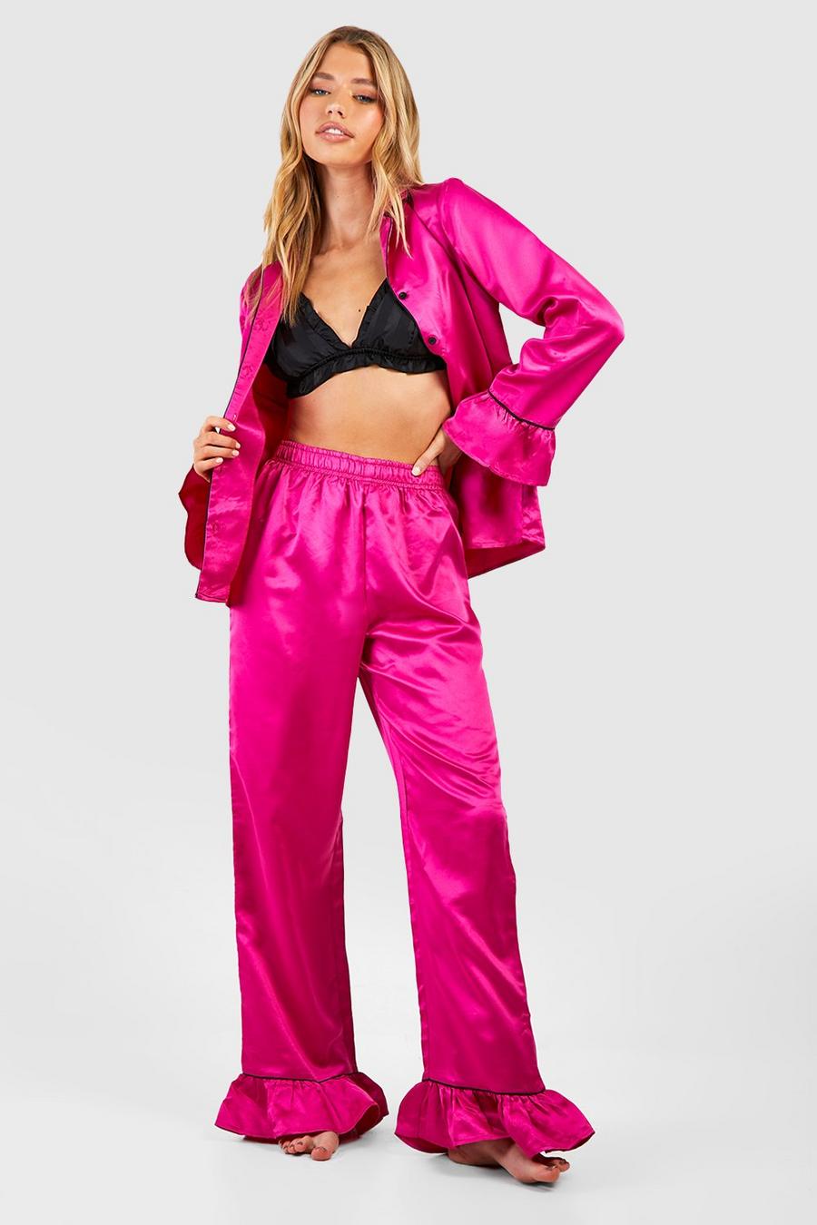 Pink Premium Satijnen Pyjama Set Met Broek En Ruches