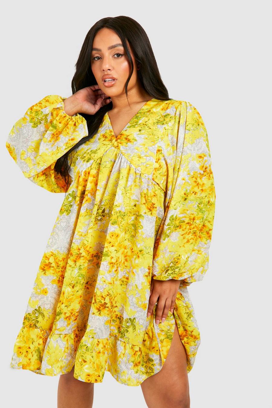 Vestito grembiule Plus Size a fiori con fondo arricciato, Yellow image number 1