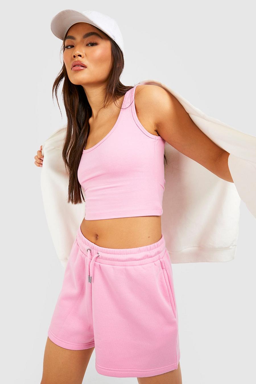 Pink Crop Top Met Lage Ronde Hals En Sweat Shorts Set