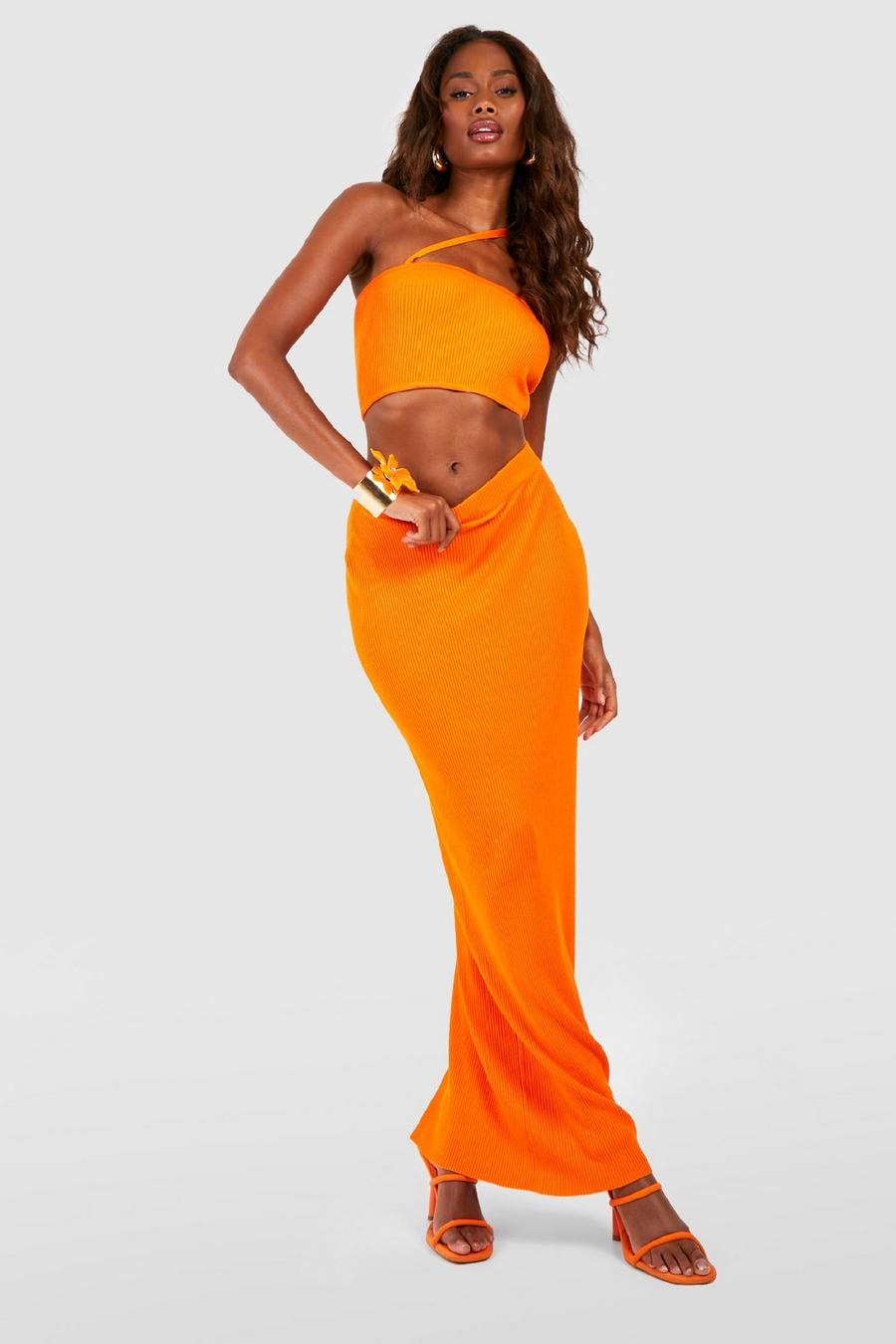Orange Ribbstickad topp och lång kjol