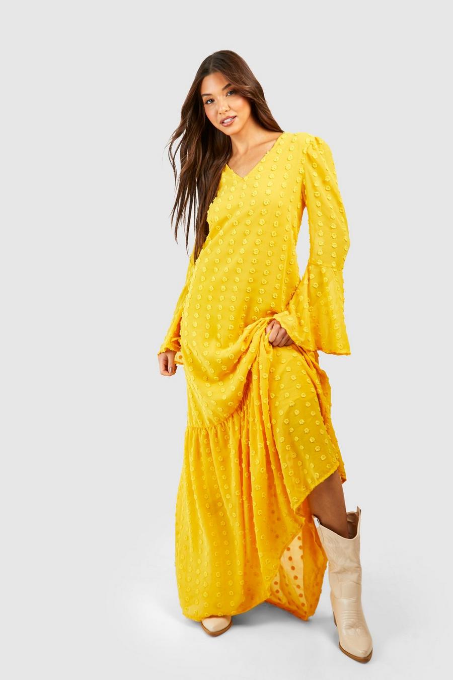 Vestido maxi texturizado de dobby con mangas acampanadas, Mustard