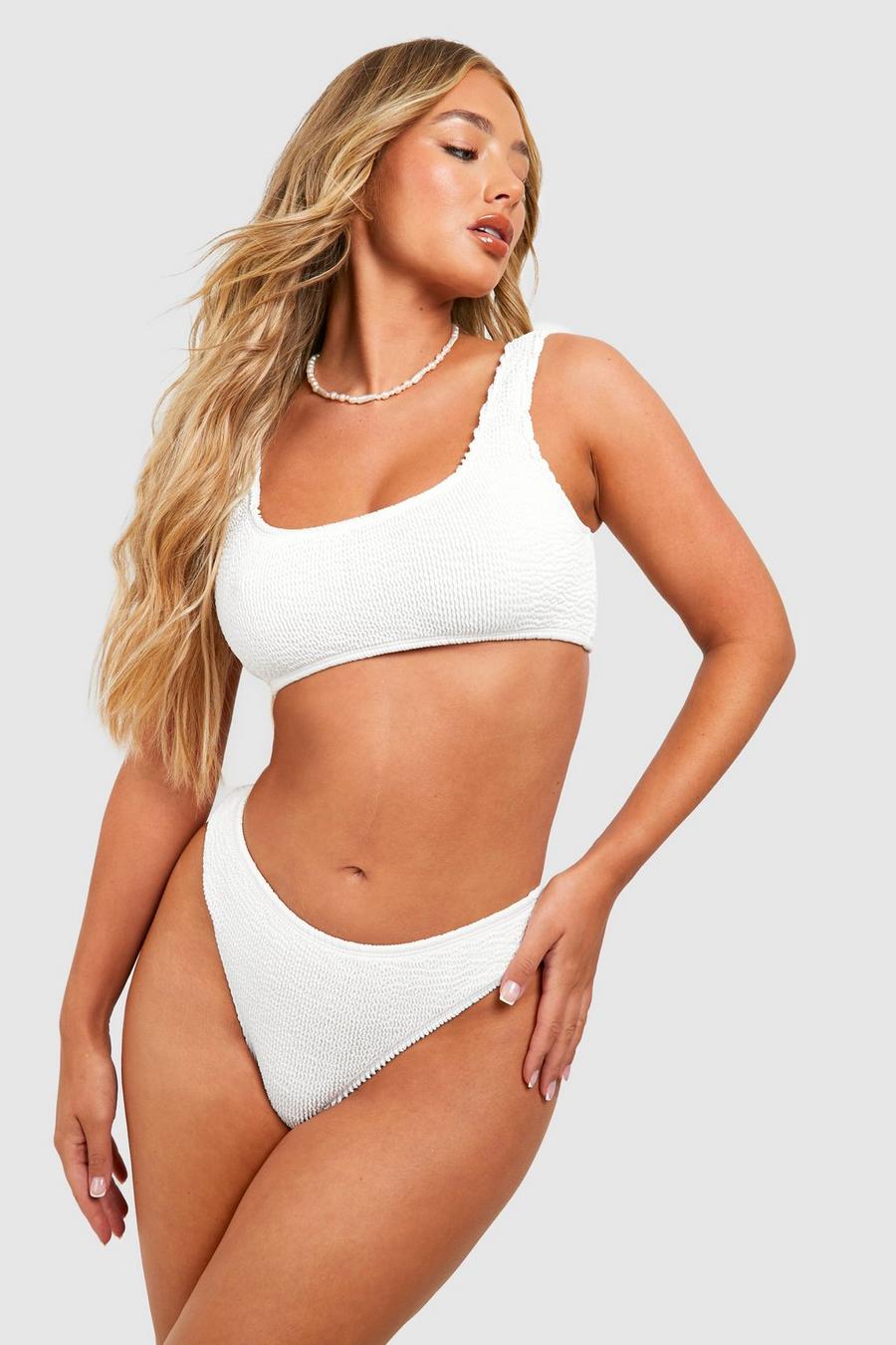 Premium Bikinihose in Knitteroptik mit hohem Beinausschnitt, White