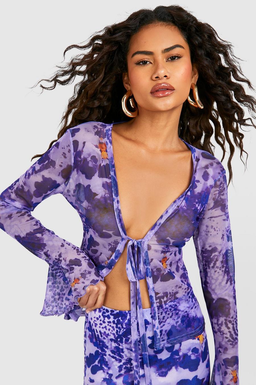 Violet Blommig blus i mesh med volanger och knytdetalj image number 1