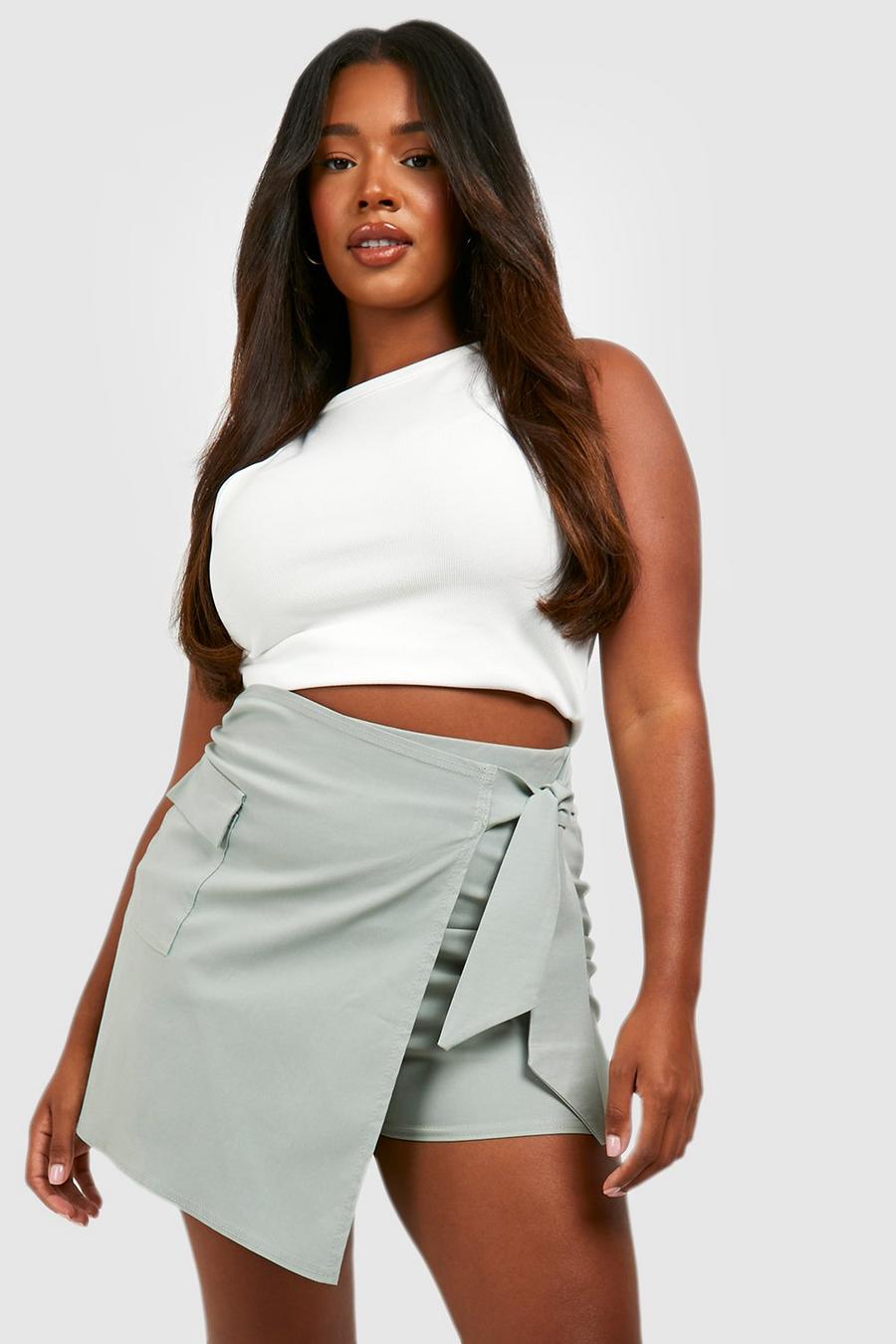 Sage Plus Pocket Wrap Detail Skort 