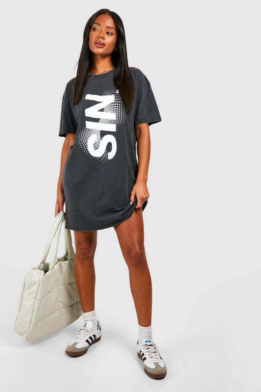 Geschnürtes T-Shirt-Kleid mit Sin Slogan, Black image number 1