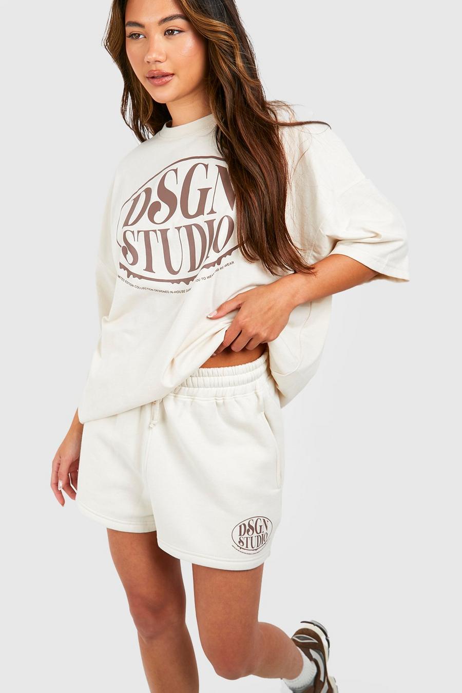 T-Shirt mit Dsgn Studio Slogan & Shorts, Stone