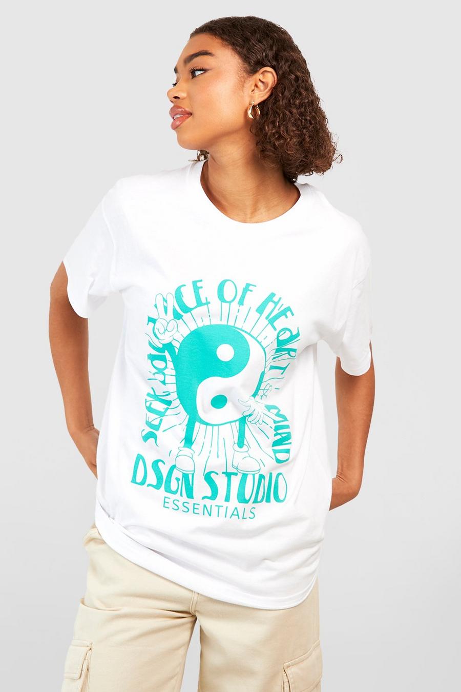 Tall T-Shirt mit Dsgn Studio Print, White
