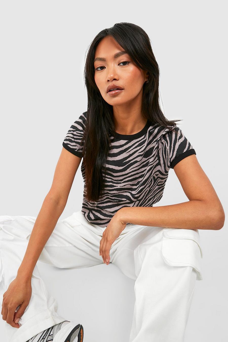 Black Zebraprint T-Shirt Met Contrasterende Zoom