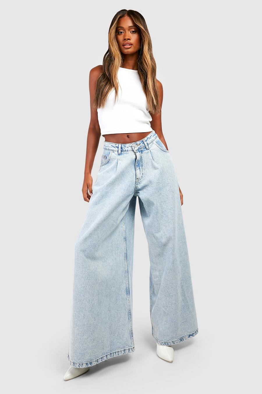 Extreme Wide Leg Jeans 