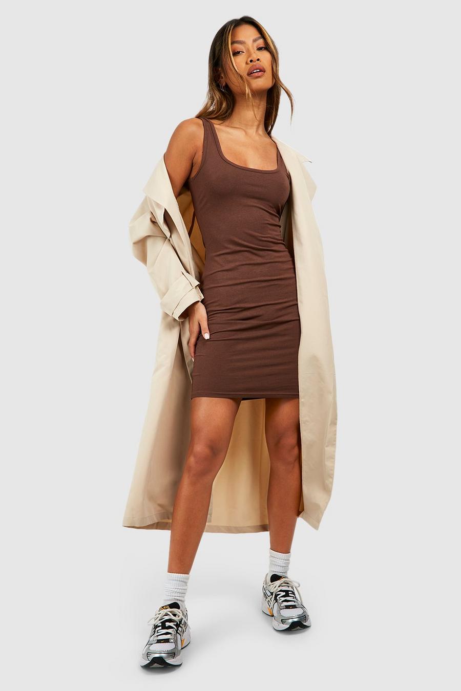 Vestido mini Premium súper suave con tirantes anchos, Chocolate image number 1
