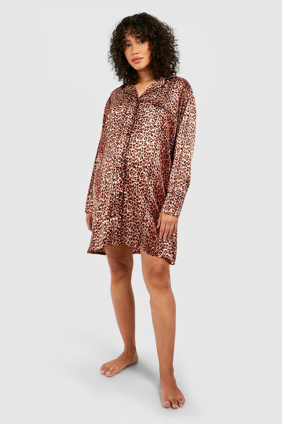 Brown Mammakläder Oversize nattskjorta i satin med leopardmönster