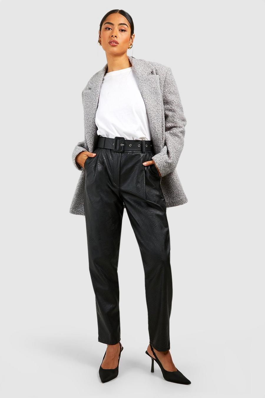 Black Högmidjade skinny byxor i läderimitation med bälte image number 1