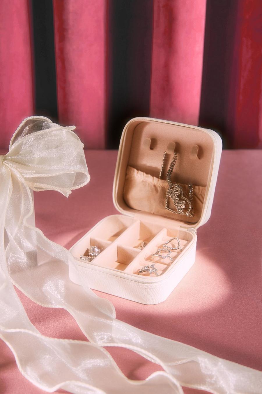 Cream Travel Size Jewelry Box