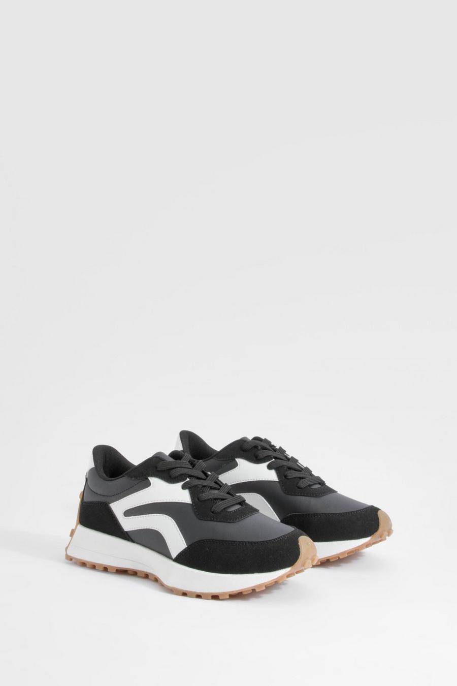 Black Contrast Panel Chunky Runner Sneakers image number 1
