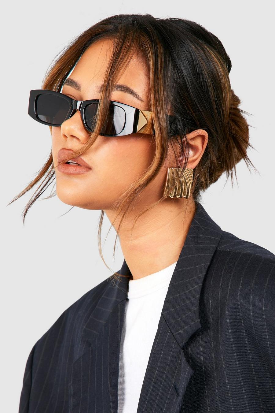 Black Rektangulära solglasögon med metalldetaljer